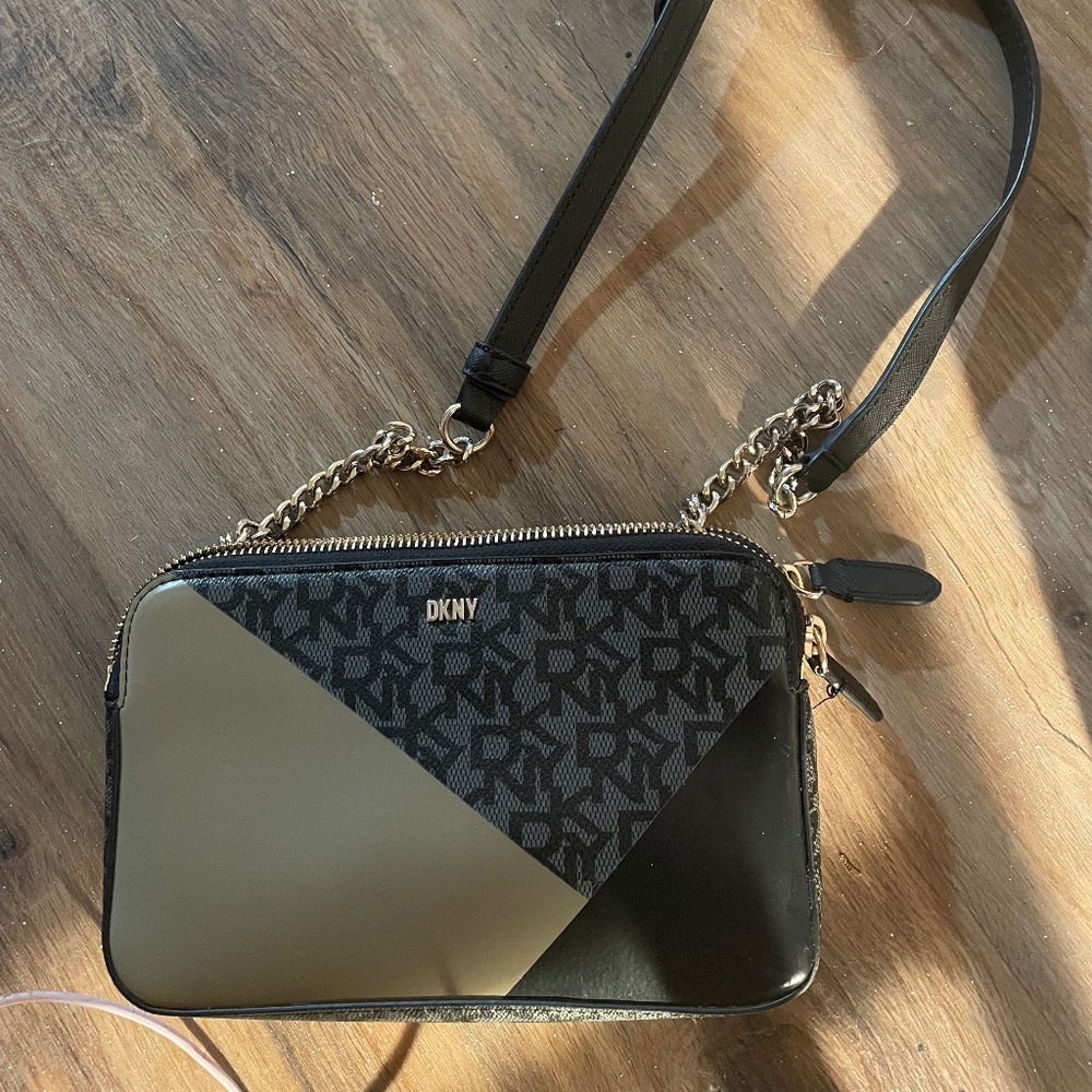 DKNY PURSE